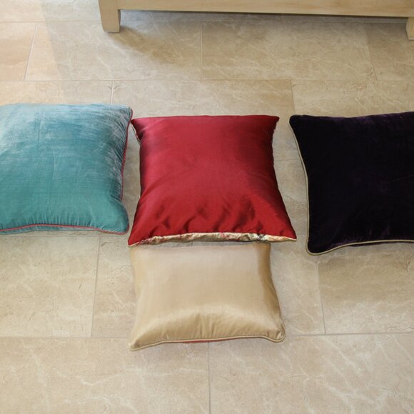 4-Decorative Colorful Wanderlust Throw Pillows - Picture 13 of 14